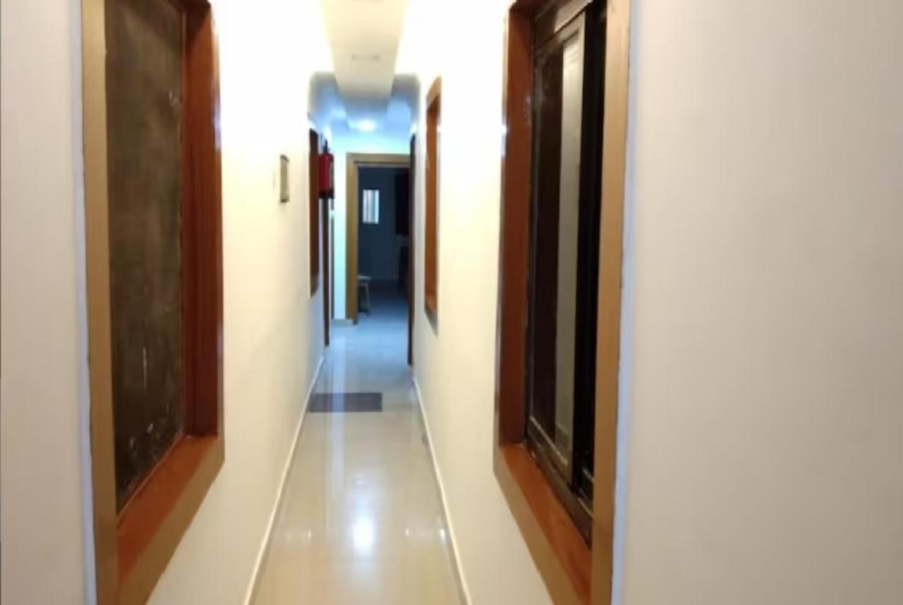 Goroomgo New Ashiyana Palace Varanasi Exterior foto