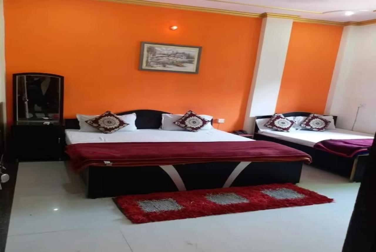 Goroomgo New Ashiyana Palace Varanasi Exterior foto